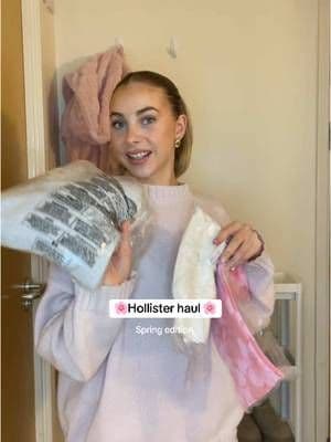 Hollister haul - review and try on π«ΆπΌ The prettiest clothes for spring β¨ @hollister #ad #hollisterpartner #review #spring #clothes #outfits