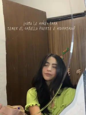 ¿Tu como le haces para mantener un cabello hidratado y fuerte? Yo te comparto mi tip y es que uso las mascarillas de @herbalessences en este caso pruebo la de toronja y aloe, que además te deja el cabello oliendo súper rico💗🍃🪷 @For_Me . . #cuidadopersonal #cuidadodelcabello #cabellosano #cabellohidratado #trend #girl #girlythings #herbalmascarillasmx #mascarillasherbalessences #publicidad