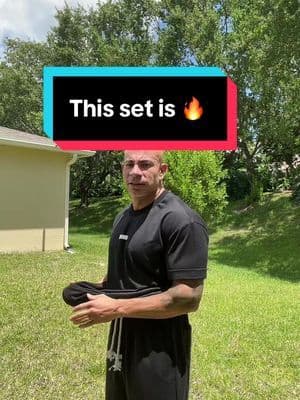 Coofandy did its thing with this set. And it’s in different colors and on a back to school sale right now #tiktokshopbacktoschool #mensfashion #tiktokshopcreatorpicks #ttsfashionfam #coofandy #tiktokover30