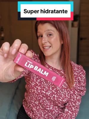 Labios hidratados en 3, 2, 1… 💄✨* Probando el lip balm que promete salvarnos del invierno (o de la deshidratación crónica 😂). ¿Será tan bueno como dicen? #TikTokShop #ProbandoProductos #TuProbadoraDeConfianza #LipBalm #LabiosPerfectos #HidrataciónExtrema #BeautyFinds #MaquillajeViral #SkincareRoutine #gloss #labiosglossy