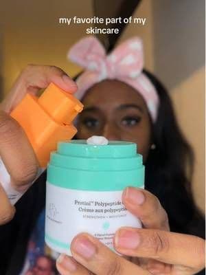 it’s the most satisfying and hydrating fr @Drunk Elephant #skincare #sensitiveskin #skincaresmoothie #smoothieskin #GiftedByDrunkElephant #CFxDrunkElephant @College Fashionista