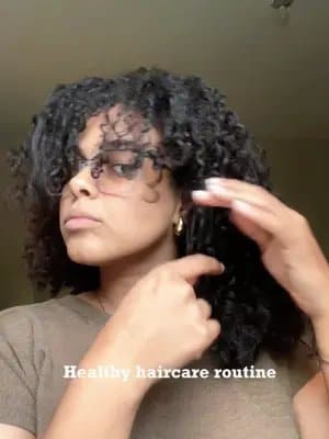 Shampoo multi-taske is every you need on shor hair rutine. I love how smell, how can clean my hair, every rinse is more