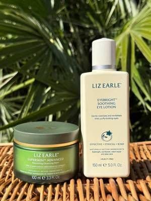#AD ✨ Unboxing this felt like such a little self care moment. I love when skincare isn’t just about results, but about how it fits into your day. For me, Liz Earle has become part of those quiet reset moments, whether it’s starting my morning fresh or winding down in the evening. The Eyebright Soothing Eye Lotion is perfect when my eyes feel tired, and the Superskin Advanced Nourishing Cleansing Balm leaves my skin feeling soft and nourished after a long day. It’s simple, calming, and something I genuinely keep coming back to. 🛍️ Shop here: https://community.lizearle.com/a/glow.with.ania 🔗 Link also available in my LinkTree in bio @lizearlebeautyco #LizEarleBeauty #CleansingCollective #LizEarleBeautyCo #glow_with_ania