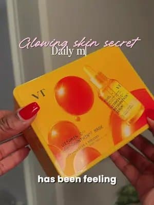 Summer skincare has officially started ☀️💛 I’ve been reaching for these VT Vitamin C Astaxanthin masks whenever my skin feels a little dull or tired from the heat 🌿✨ I love how lightweight the essence feels, and the refreshing yuzu scent makes them even nicer to use during summer 🍋🤍 They come in both a 30-sheet daily version and a 7-day pack, so you can pick whichever fits your routine best 🫧 One thing I like to do is use any leftover essence on my neck, elbows, and arms instead of letting it go to waste 😌✨ If you’re looking for an easy sheet mask to add to your summer skincare routine, this one is worth checking out 💛 @vtcosmetics_official #PR #VT #JapanSkincare #MaskPack