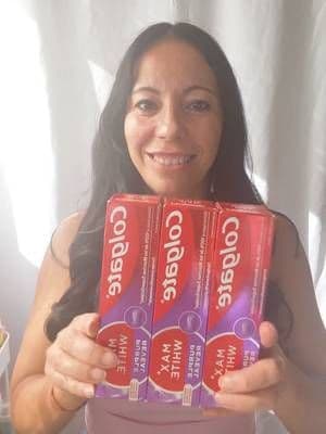 Sonrisa blanca al instante Colgate Max White Purple Reveal (Pack x3) blanquea y neutraliza tonos amarillos desde el primer uso 💜🦷 ¡Resultados visibles y frescura total cada día! #blanqueamiento #colgate #tiktokshop #TendenciasDePrimavera #OfertasParaTi