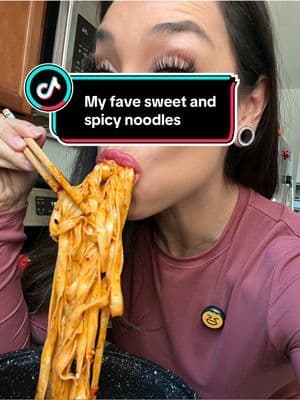 Yummmm I woke up thinking about these for breakfast 🤣 so yummy #fashionlookbook #spotlightfinds #freshforwinter #toptierjanuary #newyearnewaura #tiktokshopcreatorpicks #mademyyear #ttslevelup #ttsdelightnow #GiftGuide #momofuku #noodles #spicynoodles #chilicrunch #chilioil #snacktok #trendingfood #viralfoodtrend