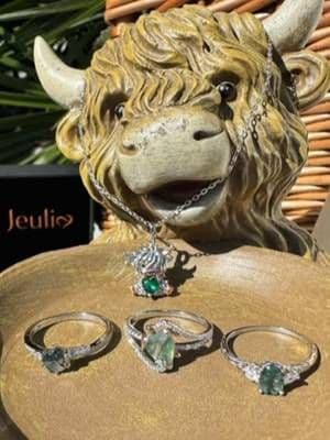 #AD โจ Unboxing my beautiful picks from Jeulia ๐ I chose these pieces with one thing in mind, the gorgeous green details that run throughout. Three moss agate rings, each with its own unique design, and the sweetest Highland Cow necklace with a green birthstone ๐ฎ๐ I love how beautifully they complement each other while still being completely different. The moss agate is absolutely stunning, especially when you see all those little details up close โจ Jeulia is celebrating its 12th Anniversary this year, which makes this the perfect time to discover some of their beautiful designs. ๐๏ธ If youโd like to shop your own favourites, you can use my code Nel15 for 15% off ๐ ๐ Search IDs: JECH0472, JECW0182F, JEWE1061-4, JECH0427 @Jeulia jewelry store @Jeulia Online Store @Jeulia Jewelry Official #Jeuliajewelry #Jeulia12thAnniv #Jeuliamoments #glow_with_ania