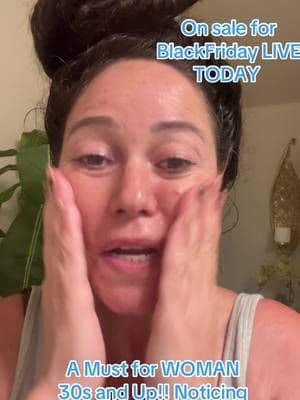 Catch the sale!! Don’t catch the cracks in the face. @Centellian24 #tiktokcreatorpicks #tiktokshopblackfriday #wrinkleprevention #teca