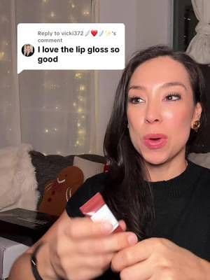 Replying to @vicki372🪽❤️🪽✨ I’ve tried so many lip glosses at this point but Glow Recipe makes a banger! #tiktokshopblackfriday #newfunpicks #tiktokshopcreatorpicks #Tiktokshopholidayhaul #tiktokshopcybermonday