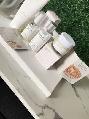 Aprovecha el descuento que tenemos por cada compra #mixsoon #tiktokshop #koreanskincare #korean #vegan #original #skincare #skin #beutytips #beauty #mixsoonbeanessence @mixsoon