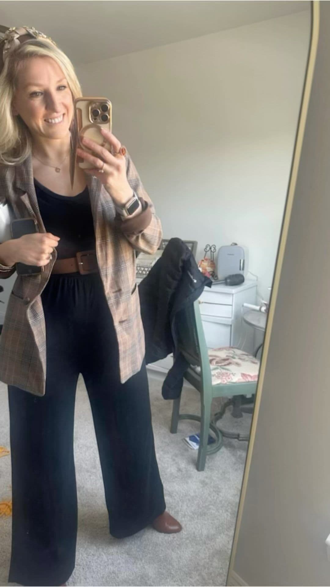#ootd 💕This is my go to jumpsuit! Super comfortable fits TTS. Can dress it up or down! Very flattering! Comes in multip