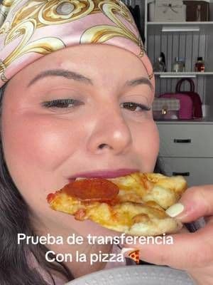 Prueba de transferencia de la pizza con el lipcontourstain de @Huda Beauty . . . #hudabeauties #hudabeauty #ad #lipsync