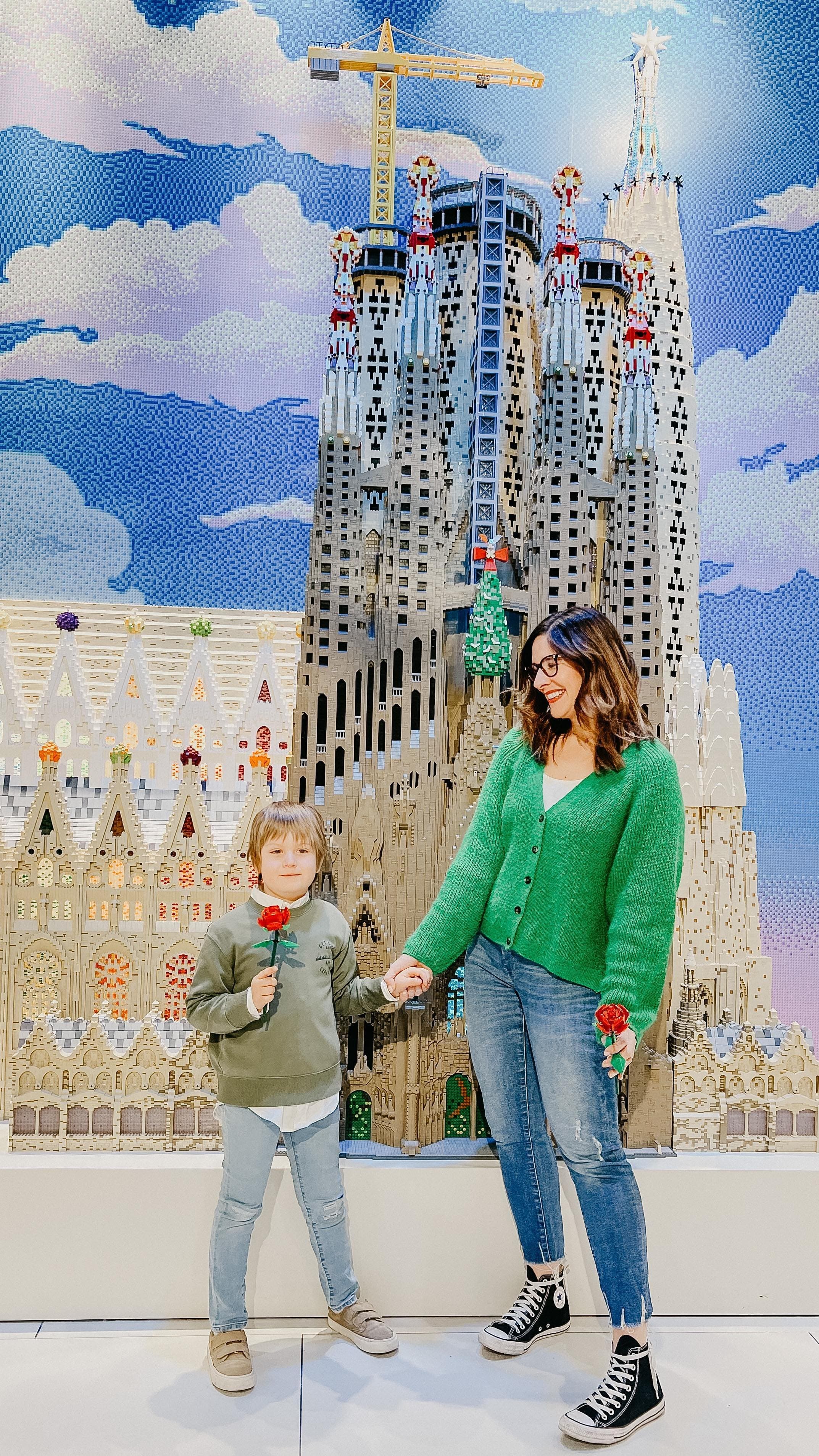 🔒 ¡Guarda! este PLANAZO GRATUITO de San Valentín en la Flagship Store de @lego en Barcelona
👉🏼 Taller para hacer tu
