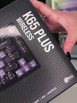 @corsair’s New K65 PLUS Wireless keyboard is perfect for that lifetime gamer who also wants functionality and style. No numb pad and smaller frame makes for more mouse space to better your FPS experience. Sturdy frame to keep it in place for those intense moments. Simplistic and stylish design for all around use with pre-lubricated MLX Red Linear keys to give you that smooth buttery feel typing. Truly such an impressive keyboard. Check it out on 👉 Corsair.com . . . #corsair #corsairgaming #keyboard #65 #keycaps #versility #ad