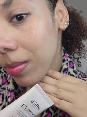 @d'Alba_piedmont @d'Alba Piedmont UV essence 🩷🌸 protect skin from UV rays while moisturizing & vitalizing with a light formula. Tone up pink correcting. #dalbasunscreen #AwakeSkinSPF #dalba #instantbeautyfilter #tiktokshopcreatorpicks