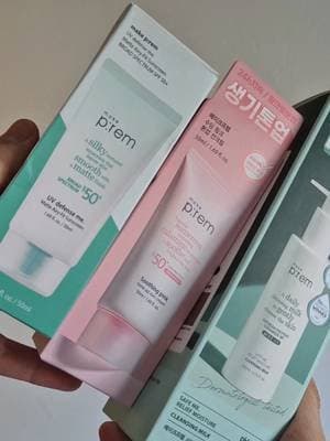 En collaboration avec @make p:rem global Le lait nettoyant de make p:rem nettoie en douceur et laisse la peau souple. La crème solaire SPF50+ protège efficacement avec un fini mat. La tone-up à la calamine illumine le teint avec un effet rosé naturel. #pourtoi #collaboration #yesstyle #makeprem #viral