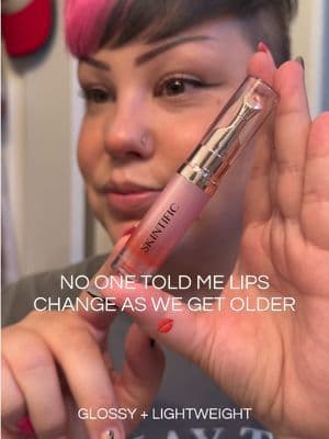 @Skintificid serum that gives the perfect glossy natural lip look ✨ I’ve been using this SKINTIFIC lip serum for softer smoother lips and it’s not sticky at all. perfect everyday lip care + tint combo 💄 #liptint #glossylips #lipcare #greenish #tiktokshopsparkcreator @SKINTIFIC US Store