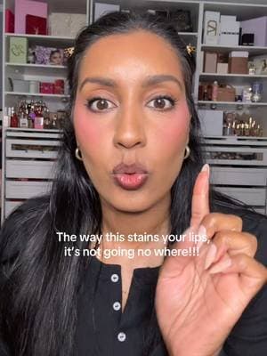 This lip stain is highly pigmented, delivers vibrant, buildable color with just one swipe. Feels comfortable on the lips. Long-lasting, Provides 12 hours of wear without feathering or bleeding. Features a precision chisel tip for effortless, defined lip application. #lipstain #lipliner #viralbeauty #tiktokshop #palladiolipstain