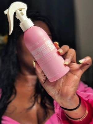 gifted by Sol de Janeiro 💕 The new Sol de Janeiro Milky Leave-In Conditioner in Cheirosa 68 has been such a good addition to my routine. It leaves my hair feeling soft, hydrated, and smooth while helping reduce the look of frizz and split ends. I love finishing with the Cheirosa 68 Perfume Mist on my hair and body to keep that fruity floral scent going all day. 💗 @Sol de Janeiro #giftedbysoldejaneiro