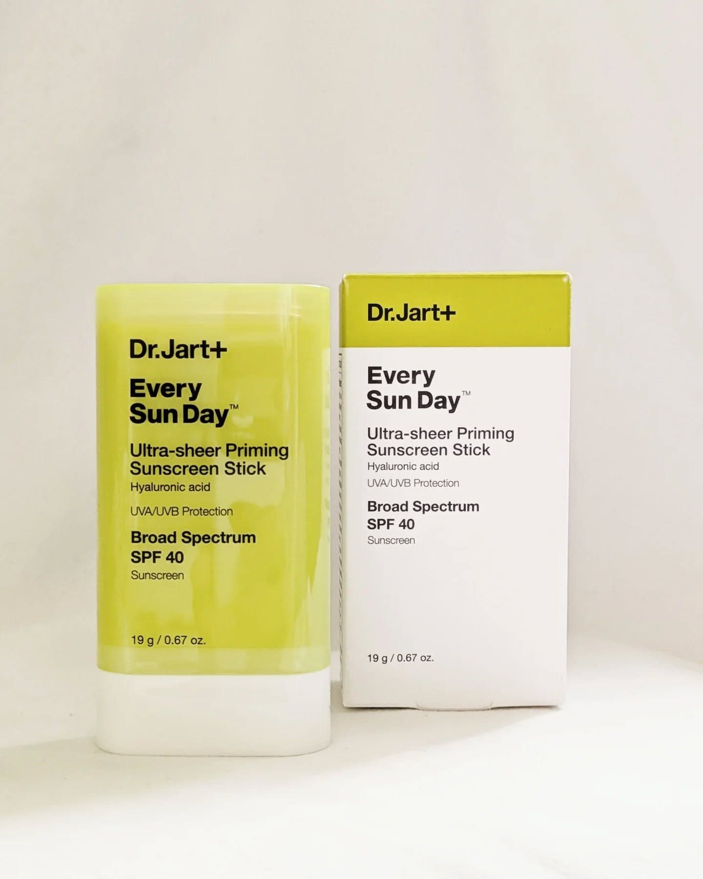 Gifted by @influenster @drjart
I’ve been testing out the Dr.Jart+ Every Sun Day Ultra-Sheer Priming Sunscreen Stick SPF