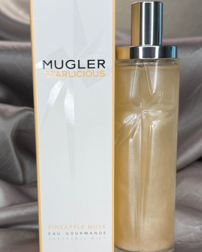 REVIEW: @muglerofficial Starlicious Pineapple Musk hair and body spray
Very strong musk scent in the bottle, which I’m