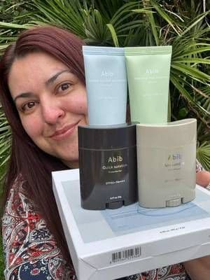 Abib Sedum Jelly Bundle – A Radiant Ritual for Skin and Soul ✨ From the very first touch, the Abib Sedum Jelly Collection impressed me with its thoughtful formulation and luxurious simplicity. This bundle is more than skincare. It’s a daily moment of calm and clarity. The Sedum Hyaluron Watery Sunscreen feels like a sip of hydration for my skin. Featherlight, non-greasy, and beautifully moisturising. On days when my skin craves balance, the Heartleaf Mild Sunscreen Relief Tube offers gentle protection, calming my complexion with every application. For effortless SPF reapplication, the Quick Sunstick Protection Bar and Airy Sunstick Smoothing Bar are true standouts. Convenient, elegant, and weightless. Ideal for on-the-go glow and defence. And then there’s the Collagen Gel Mask Set. A skin treat I now save for evenings when I want to indulge. It hugs the face like a second skin and leaves behind a dewy, refreshed finish that makes makeup optional the next day. This collection isn’t just beautifully curated. It delivers on every promise. If you’re looking for skincare that’s functional, minimal, and gorgeously effective, Abib has crafted the perfect harmony. Try them yourself with my YesStyle discount code: SAFJB5OF for extra savings. @Abib Cosmetics @Abib Influencers Official @YesStyle @YesStyleInfluencers #as #gifted #yesabib #Abib #SedumJelly #sunstick #sunscreen #sunserum #SPF #airysunstick #quicksunstick #nowhitecast #kbeauty #skincareroutine #skincarecommunity #yesstyleinfluencer #abibskincare #spfislife #Glow_with_Ania