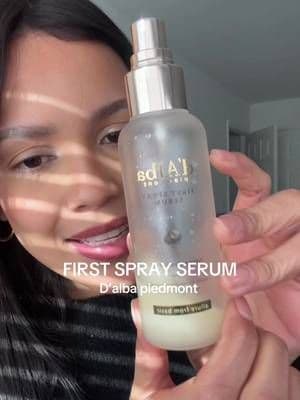 Si quieres glow al instante, este de @DALBA es EL spray. Hidrata, deja la piel radiante y funciona antes y después del maquillaje. Literalmente entiendo por qué se volvió viral… es demasiado bueno. Si lo pruebas, no vuelves atrás. ✨🫶 #dalba #beautyessentials #tiktokmademebuyit #skincarefavorites #beautyfinds