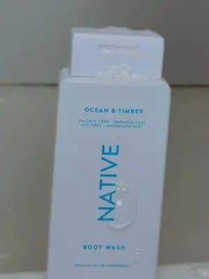 I was always looking for a good body wash until I found this one from Native; I love the scent, and it leaves my skin feeling clean and fresh—it’s magical. #complimentary #GiftedByNative #NativeOceanTimberBodyWash