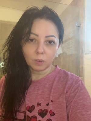 Okay, I’m back with the Bare Anatomy results! 👀✨ I tried the shampoo, hair mask AND serum, and now that my hair is dry we can actually see what they did. So… did TikTok make me buy something worth keeping, or did I just add three more bottles to my bathroom? 😂 Here’s my first impression ⬆️ #BareAnatomy #HairCareReview #HairResults #TikTokMadeMeBuyIt #ivymademebuyit