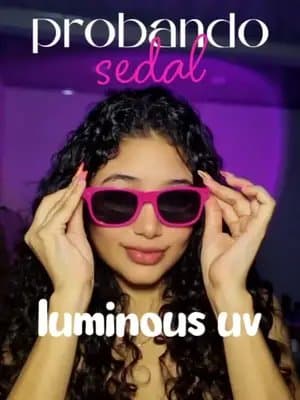 puse a prueba la linea luminous uv de sedal en mi cabello crespo, y tengo que decir que mi cabello brilla mas que el sol! #NuevoSedalLuminousUV #SerumSedalLuminousUV #HairGlow #Publicidad #Sedal @Sedal Colombia @beam_content
