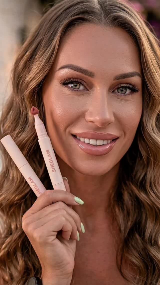 #sheglam
#ad
@sheglam_official
#sheglamlippen
#puffblurlippen
✨☁️ Effetto labbra soft-focus in un solo gesto! ☁️✨
Sc