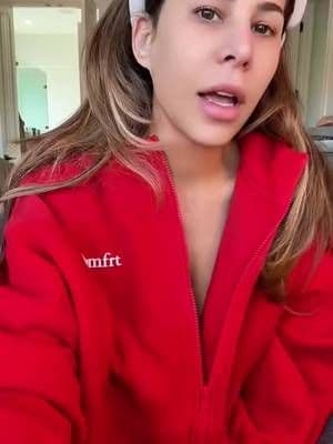 The Comfrt zip up is my favorite sweatshirt I own from them and I own them all. Grab it here during the Black Friday and cyber Monday sale. #tiktokshopblackfriday #tiktokshopcybermonday #tiktokshop #comfrt