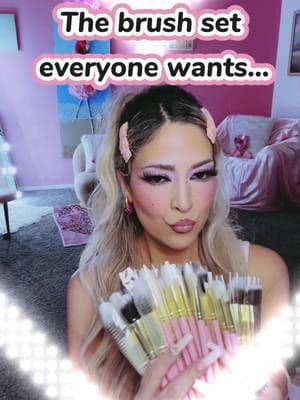 53% OFF a FULL 30-piece brush set is actually wild 😳 If your makeup isn’t blending like it should… this is your sign. P