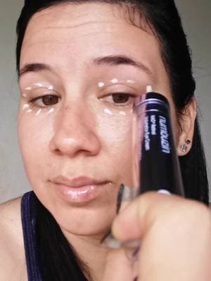 ¿Sabías que a partir de los 30 la zona de la ojera es la primera en perder elasticidad? 📉✨ He probado muchos contornos, pero la tecnología de este de @numbuzin es otro nivel. Lleva NAD+ y Retinol suave, la combinación perfecta para quienes buscamos firmeza real en pieles maduras sin irritar la zona. Es de esos productos que en cuanto se hacen virales, se agotan. Si lo ves en el carrito naranja, ni lo dudes. 🛒👇 #retinoleyecream #matureskin #antiaging #no9eyecream #numbuzin #skincareviral #kbeautylover #masktime #facelifting #skincareroutine #trendtok #beautytok #descubre #fyp #parati #paratiiiii #tendencia #recomendado #lifehack #tiktokviral #viralproduct #viralfinds #musthave #skincaretips #kbeauty #tiktokshopcreatorpicks