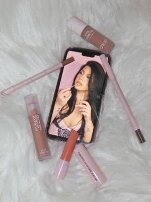 Grata 🥹🙏💕 @Kylie Cosmetics #kyliecosmetics #kyliejenner #pr #paccopr #makeup