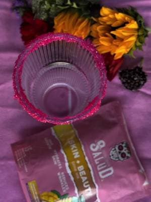 Mexican girls don’t gatekeep. If it’s helping me stay hydrated and glow a little harder, I’m sharing. 🤭🇲🇽✨ Hydrated, moisturized, and one compliment away from being unbearable. @Taste Salud #TasteSalud #tastesaludspotlight #TasteSaludSkinBeauty #CheersToHealth #tiktokshopmademebuyit