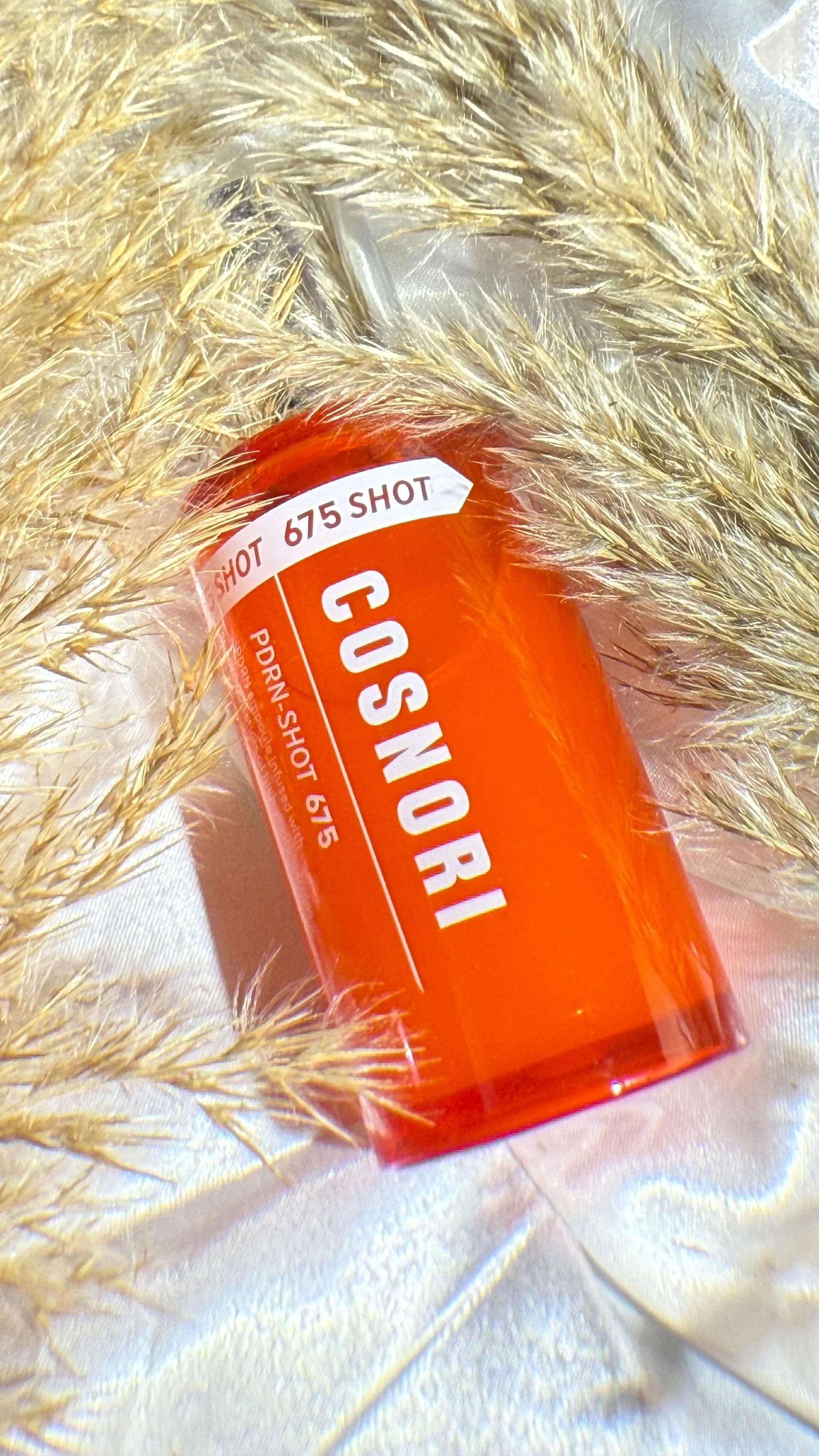 ✨ Glow from within with COSNORI PDRN-SHOT 675 ✨
Infused with 675,000 shots of high-purity spicules, this ampoule helps y