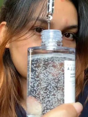 ✨ 7 Days of Glow with Skin1004 ✨ From dull + fine lines ➝ to smooth, radiant skin 🌿 This Tone Brightening Capsule Ampoule is a game-changer for: ☁️ Fading dark spots ☁️ Targeting hyperpigmentation ☁️ Improving wrinkles & skin texture Day 1 ➝ Day 7 … you can see the difference 👀💧 #goviralwithskin1004challenge #skin1004white #tiktokmademebuyit #koreanskincare #skin1004 @SKIN1004 US @skin1004_influencers