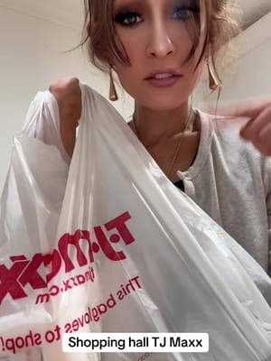 Shop and hall from TJ Maxx #ShopHall #TJMaxx #HallTJMaxx #TJMaxxHall #Hall #Shopping #AffordableShoppingHall #TikTok #TikTokShop #TikTokCreator #TikTokShopRestock #5K #Follow #Trend #Viral #DonnaKarenShoes #DonnaKarenSandals#BenefitCosmetics #FacialWipes #Fashion #Style #Beauty @TJ Maxx