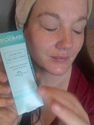 Instant Eye Lift? Yes, Please! 🙌 | Remescar Review Tired of waking up with dark circles and eye bags? 🥱 You are definitely not alone! I’ve been using Remescar for over a year now, and it is hands-down my favorite hack for that fresh, wide-awake look. You only need a tiny amount, and you can literally feel it tightening and working its magic instantly. 🔥 LIMITED TIME OFFER: If you grab yours today, #tiktokshopuk #tiktokshopfinds #skincaremusthaves #productreview #fyptiktokshop @remescar_official