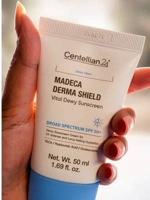 @Centellian24 Madeca Derma Shield and I are not accepting criticism at this time. SPF 50+ that actually absorbs, doesn’t pill, doesn’t sit greasy on your skin — just disappears and leaves you looking like that. Centella calms, Hyaluronic Acid plumps, Guaiazulene soothes. Three ingredients doing actual work under your SPF. My skin felt comfortable all day and the finish? Genuinely could not tell I had sunscreen on. That’s the standard now. — #gifted by @Picky KBeauty #dewysunscreen #pharmacybeauty #koreansunscreen #nowhitecast