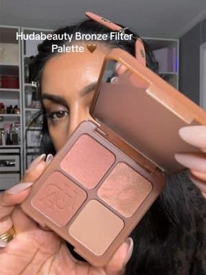Want to know @Huda secret to an effortless, sun-kissed bronze? Using @Huda Beauty Bronze palette in tan ๐ฅจ๐ค ๐ on my Shopmy โจ #HudaBeauties #ad #hudabeautybronzer #bronzerfilter