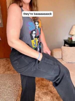 Cargo pants are back for millenials?! @Halara_official #tiktokshopcreatorpicks #tiktokshopblackfriday #halaratiktokshop #halara #millennial
