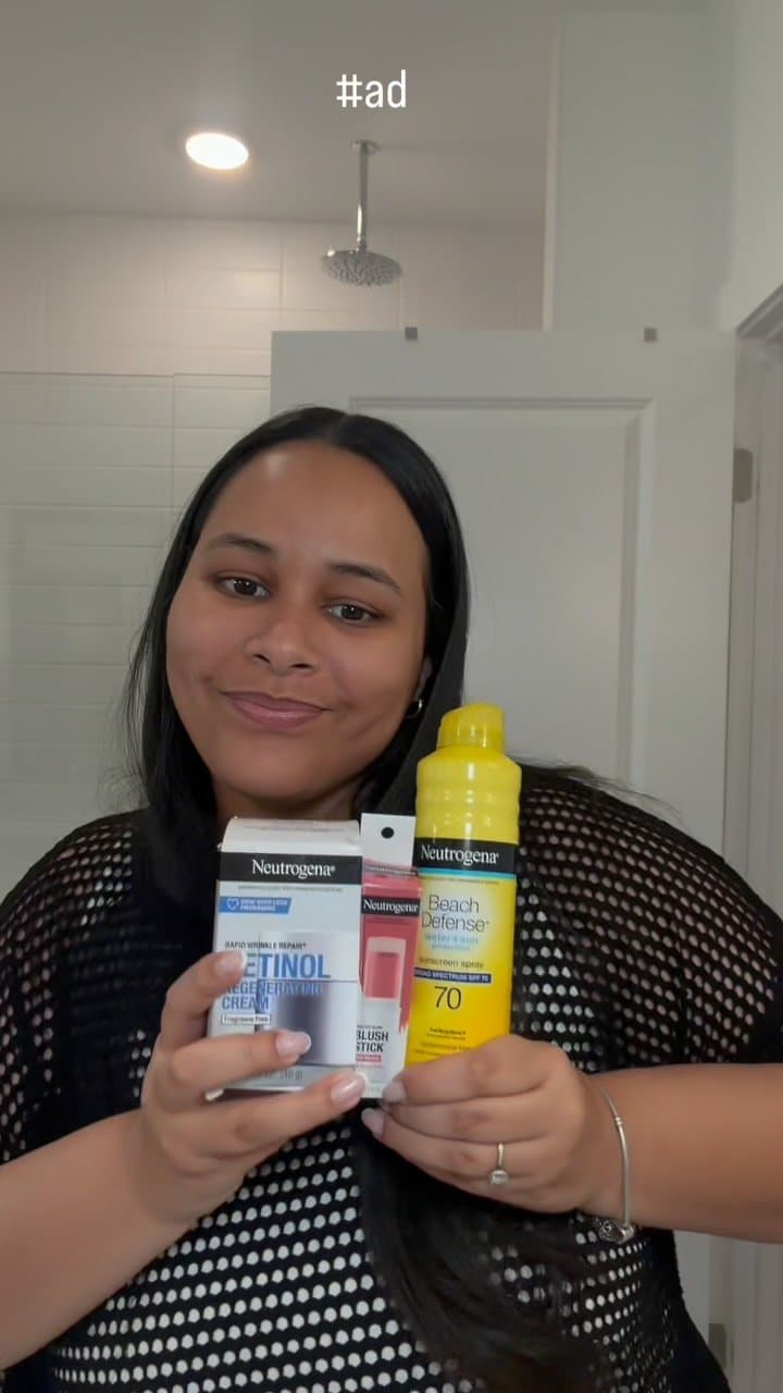 #AD Summer days call for skincare that can keep up with me. ☀️💗
From Beach Defense SPF 70 Spray for sun protection, to
