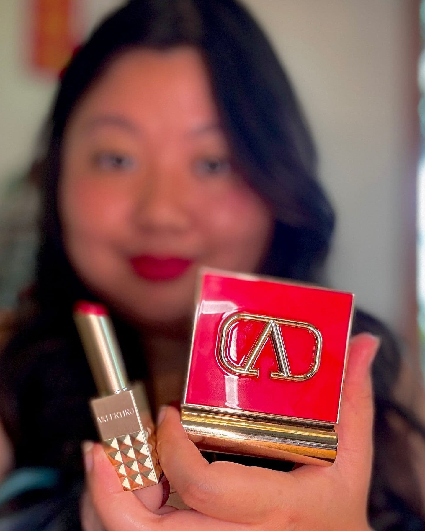 #GiftedByValentinoBeauty #IHCxSpikeUltraMatte 💄❤️✨
Thank you, @valentino.beauty, for gifting me the luxurious Spike V