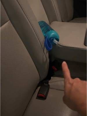 @Bentgo made some functional water bottles for kids 🙌🏼 If your little one leaves there straw open and it leaks when It falls over then these ones may need to be the new replacements 😄 we love these bottles. #bentgoboxmom #bentogo #leakproofcup #kidswaterbottle #tiktokshopcreatorpicks #creatoricons #dealsforyoudays #tiktokpartner #tiktokshopsummerturnup #tiktokshopunboxing #tiktokshopmemorialday