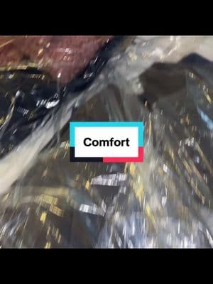 @Comfrt #Comfort #TikTokShopFallDeals #TikTokShopCreatorPics we really do love comfort it’s a daily wear. I am slowly running out of options so I need to also do ##spotlightfinds some holiday shopping at comfort #T#TikTokHolidayHaul