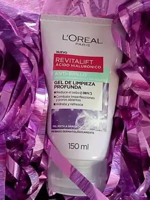 te presento los nuevos tres integrantes de mi rutina de skincare para piel mixta y líneas de expresión #byepielgrasafm #tomaelcontroldetupiel #publicidad #lorealparisskincare @For_Me @L’Oréal Paris