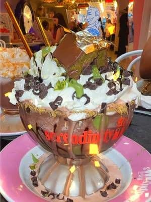 📍🍨 Serendipity 3 — UES of Manhattan @Serendipity 3 @Invyted - Influencer App #dessert #frozen #diner #ad #foodie #american #mustvisit #popular #dubaichocolate #pistachio #viral #serendipity3