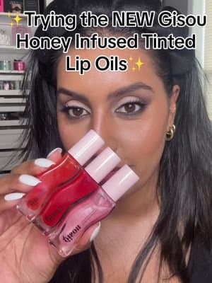 #giftedbygisou Trying out 3 NEW delicious @Gisou Honey Infused Tinted Lip Oils that will leave your lips wanting more 👌@sephora Come in 3 gorgeous shades ✨ Watermelon sugar 🍉 ✨ Mango Passion Punch 🥭 ✨ Strawberry Sorbet ⏰ Sign up for notifications of the drop at Gisou.com & Sephora.com on March 29th! #GisouHoneyGlow #gisoutintedlipoil #lipoils #Newproduct #lipoilreview #tintedlipoil #honeytintedlipoil #gisou